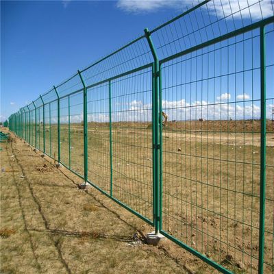 河北昌熙网业 公路框架护栏网、厂区围栏网与果园农场防护网的智造专家